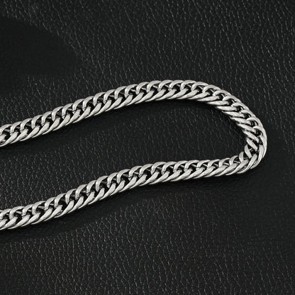 Chunky Chain in Silver for Women or Men - Evolve Supply Co. Evolve Supply Co.