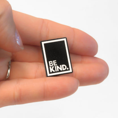 Sei freundlich | Sammler-Pin